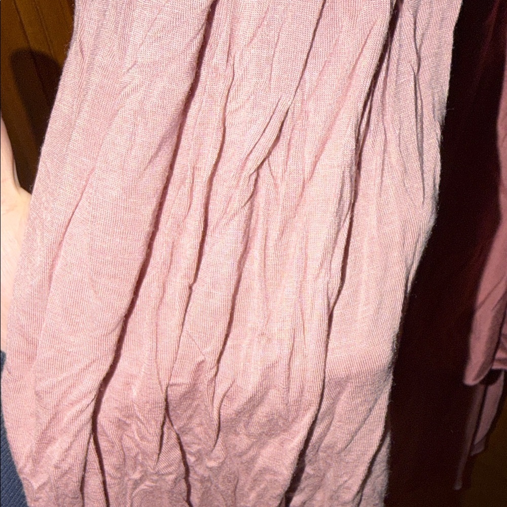 Pink and Mauve Haute Hijab - Picture 4 of 5